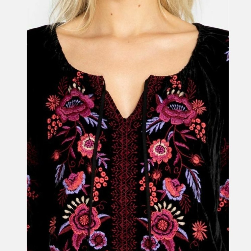 *SOLD* Johnny Was Marcella Velvet Blouse NWOT • Small - Picture 5 of 5